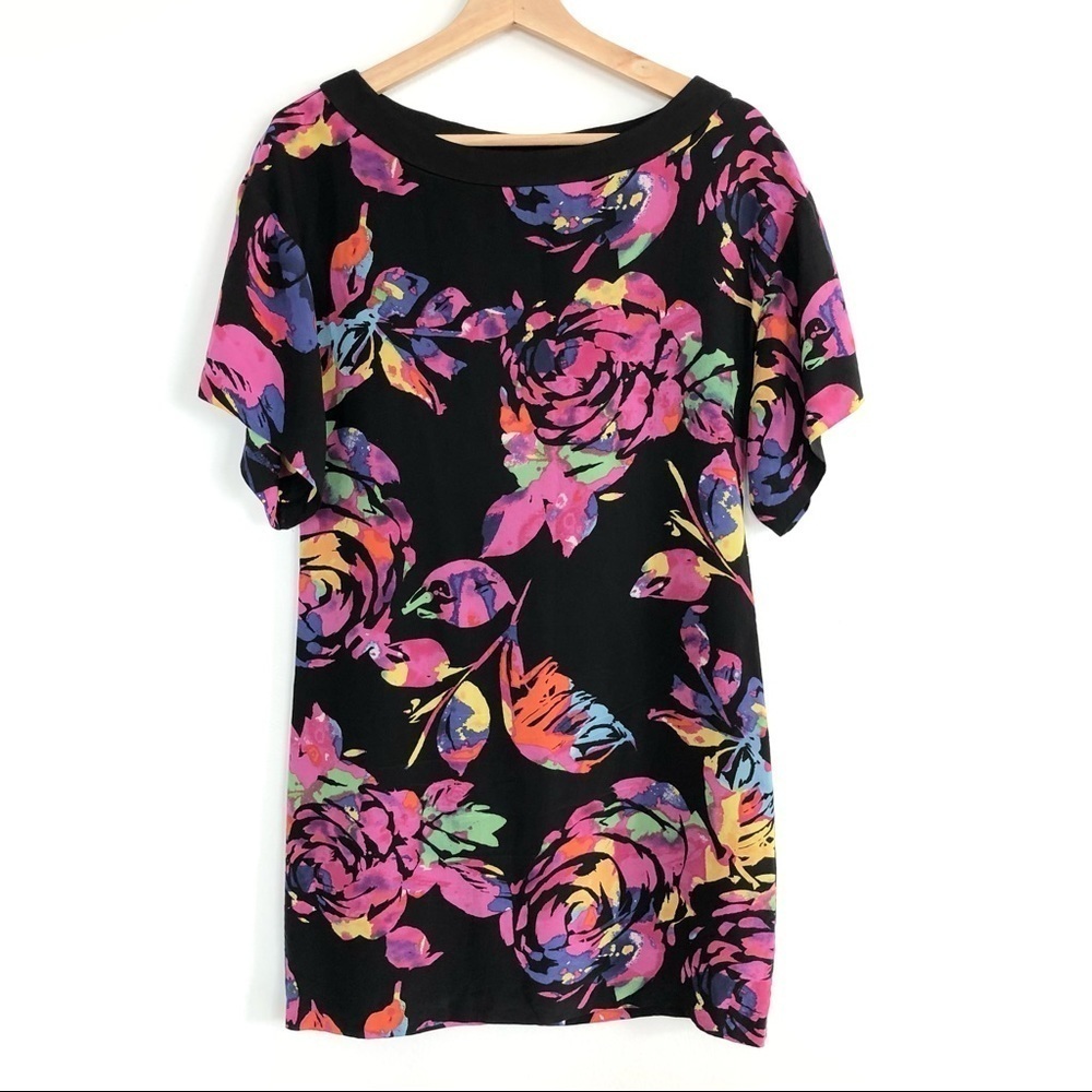 Trina Turk 100% silk watercolor floral print shift shirt sleeve boatneck dress
